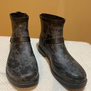 Chic Black Floral Rain Boots
